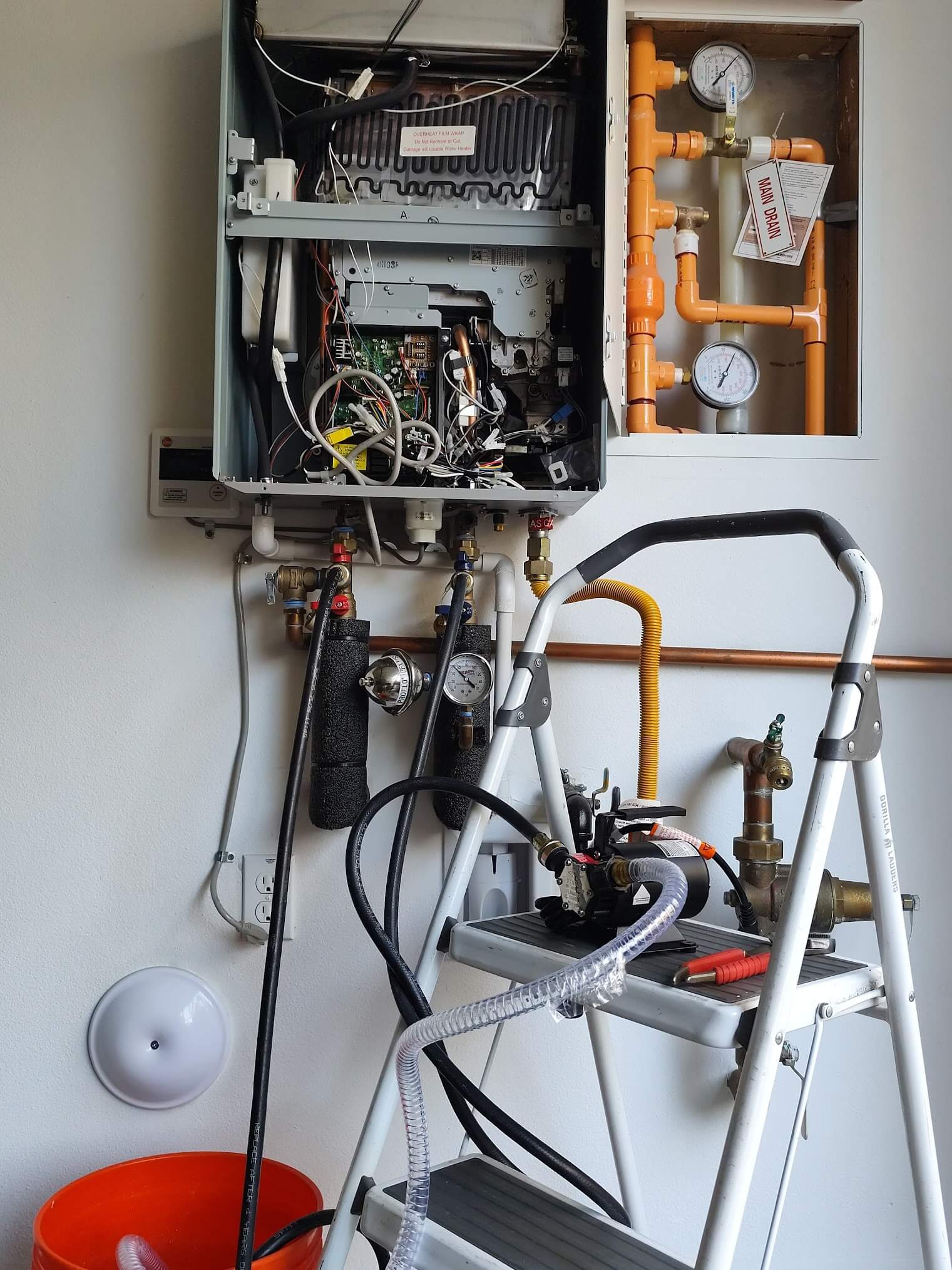 Plumbing equipment and pipes